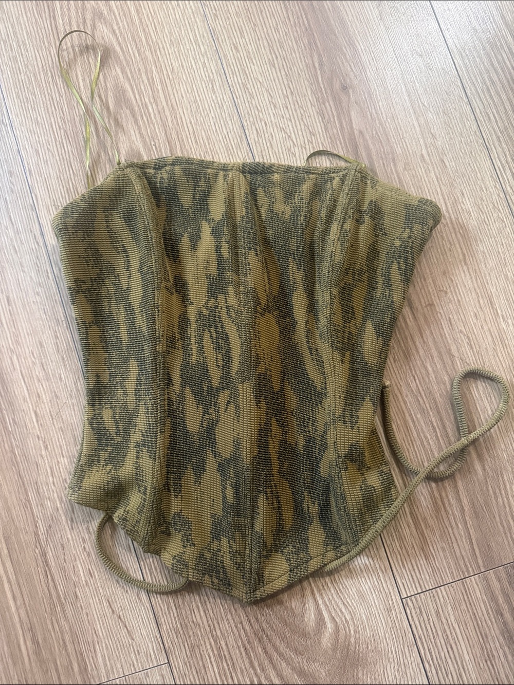 blanc noir Olive Green Camouflage Mesh Corset Top